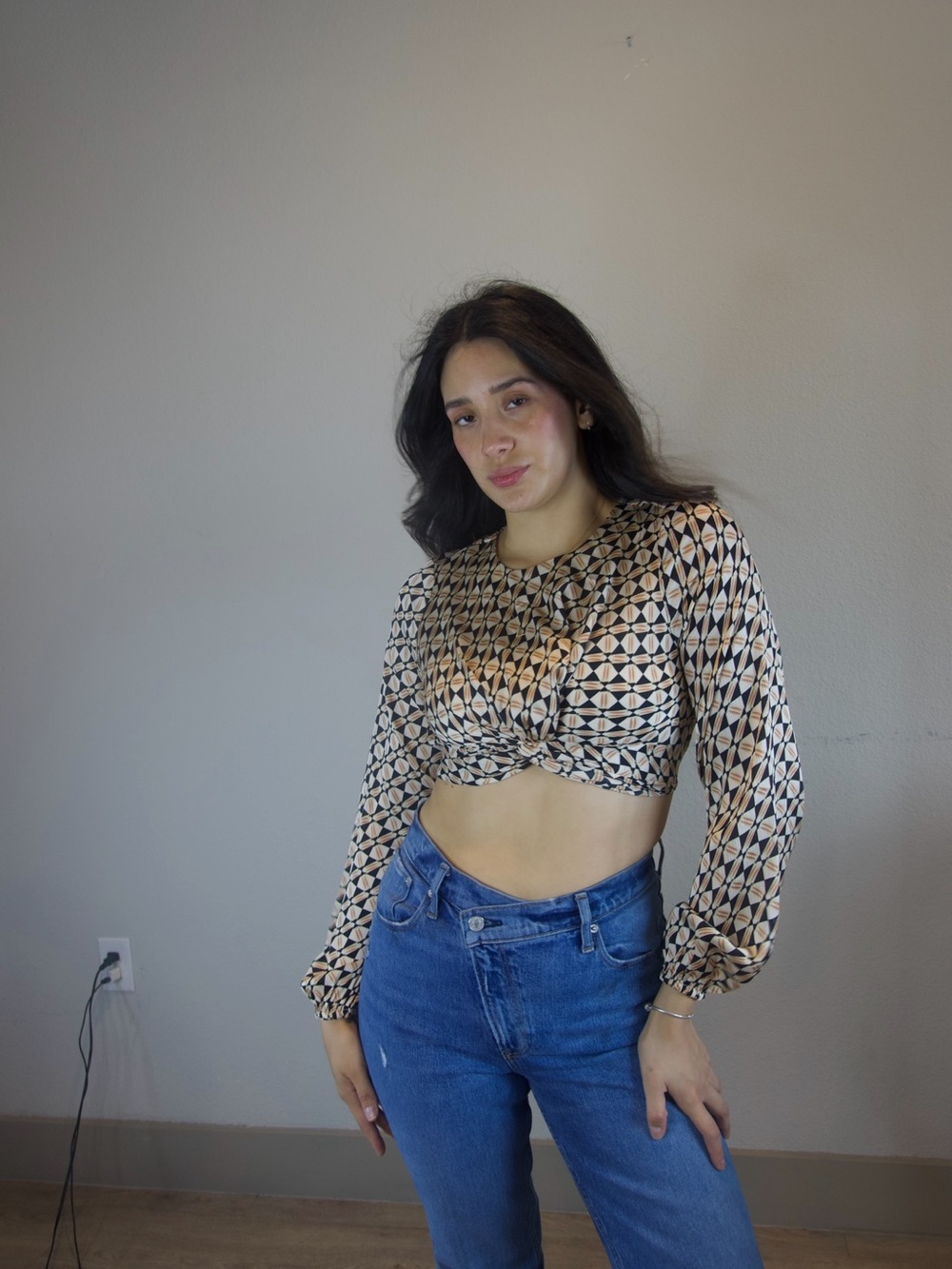 MINKPINK Black & Cream Geometric Twist-Front Crop Top